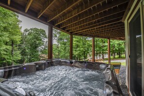 House (3 Bedrooms) | Property amenity - Howling Wolf Den by Taylor Made Deep Creek (Oakland)