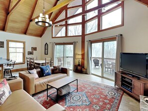 House (3 Bedrooms) | Property amenity - Howling Wolf Den by Taylor Made Deep Creek (Oakland)