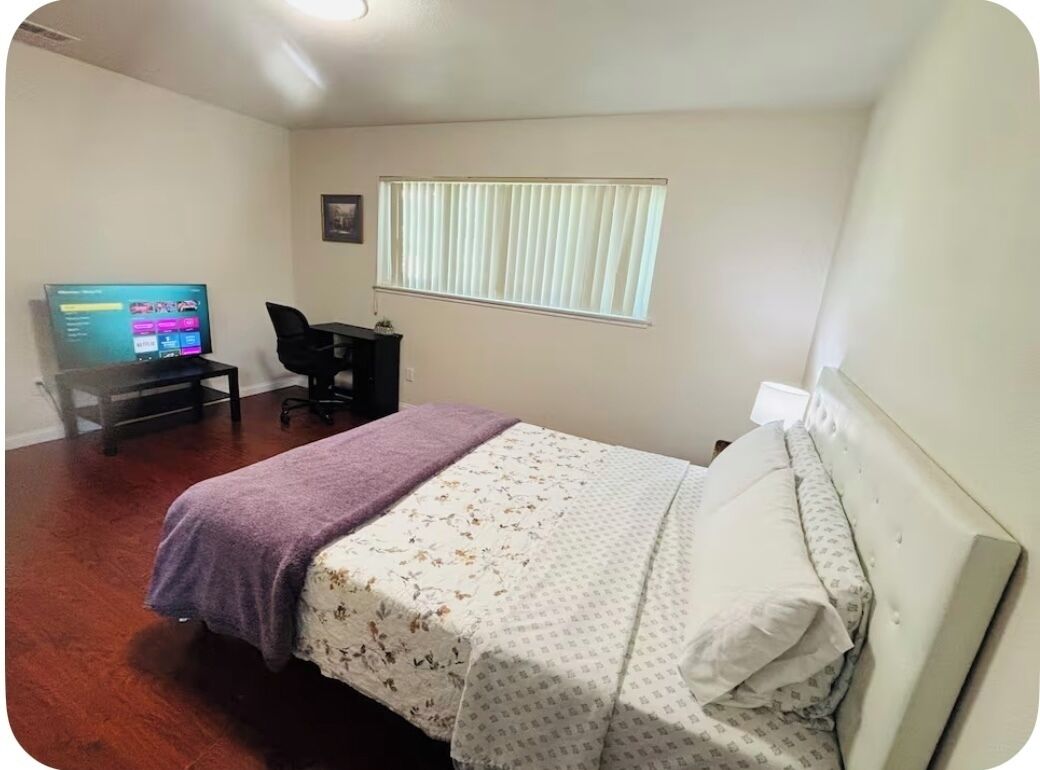 4 Schlafzimmer, Zimmersafe, kostenloses WLAN, Bettwäsche