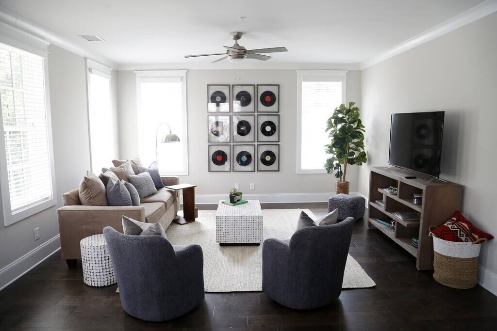 Willie - Corporate Rental - Charlotte Park