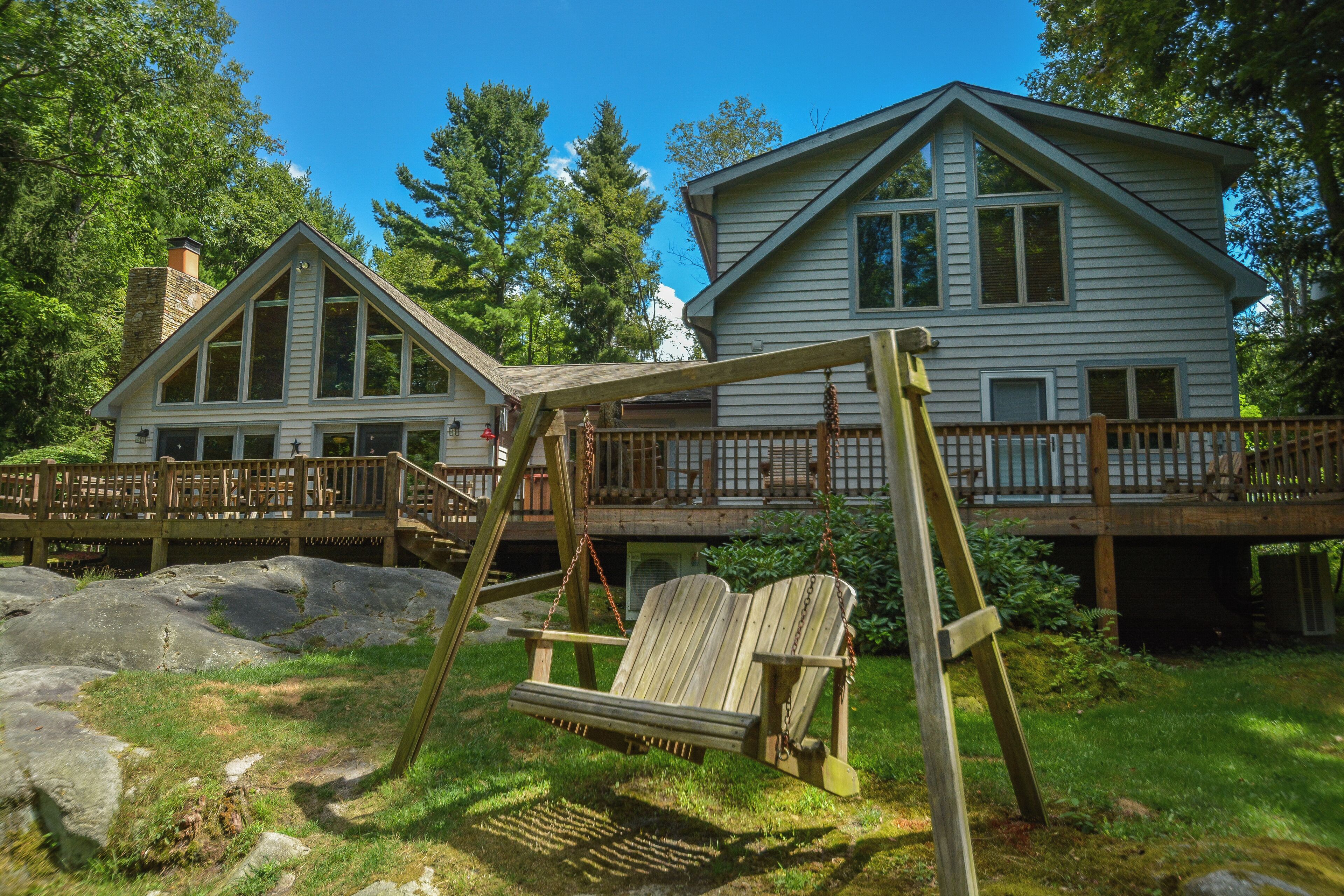 House (5 Bedrooms) | Property grounds