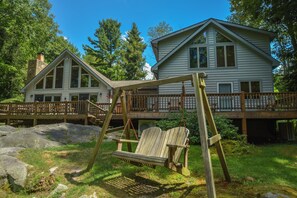 House (5 Bedrooms) | Property grounds