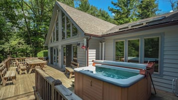 House (5 Bedrooms) | Property amenity