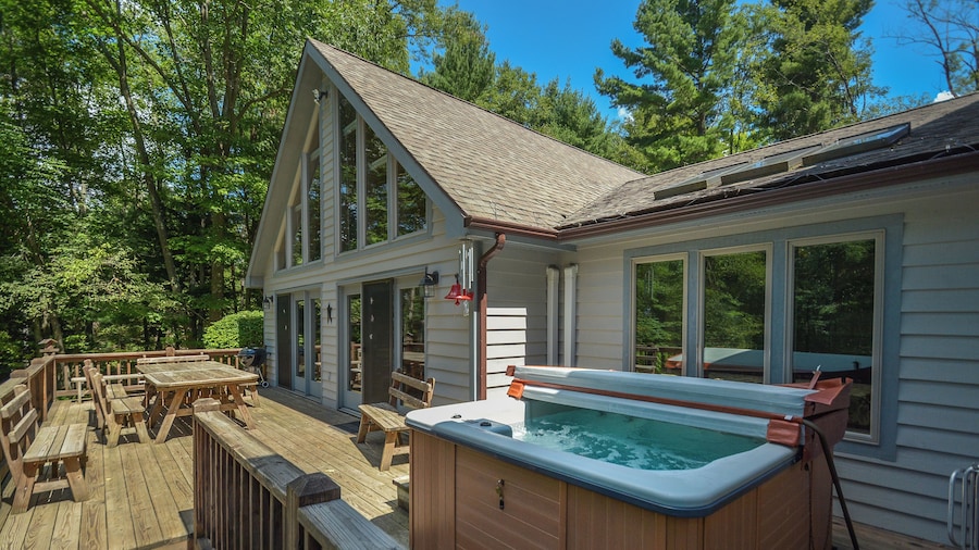 Innisfree by Taylor Made Deep Creek