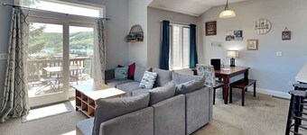 It's 5 O'clock Somewhere by Taylor Made Deep Creek