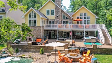 House (5 Bedrooms) | Front of property