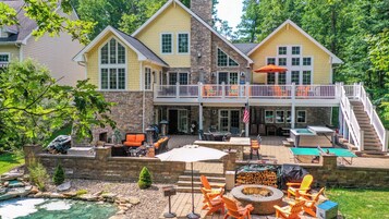 House (5 Bedrooms) | Front of property