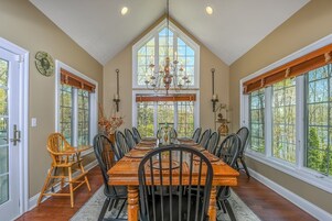 House (5 Bedrooms) | Property amenity