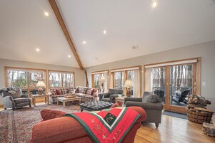 House (5 Bedrooms) | Property amenity