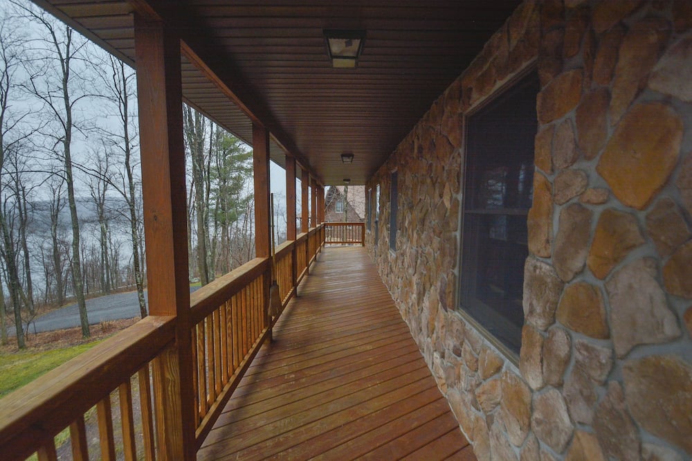 Just About Paradise by Taylor Made Deep Creek - Oakland, MD