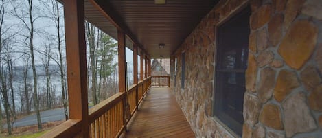 House (5 Bedrooms) | Property amenity