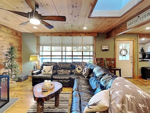 House (3 Bedrooms) | Property amenity