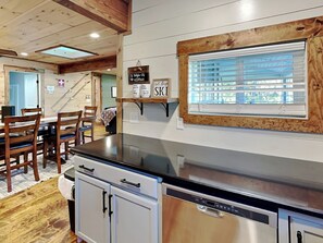 House (3 Bedrooms) | Property amenity