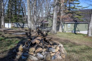 House (3 Bedrooms) | Property amenity