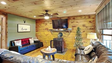 House (3 Bedrooms) | Property amenity