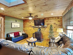 House (3 Bedrooms) | Property amenity