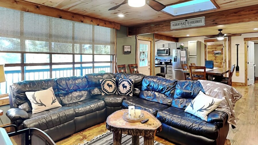 Kare Bear Cabin by Taylor Made Deep Creek