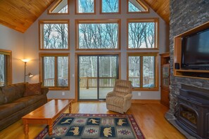 House (5 Bedrooms) | Property amenity