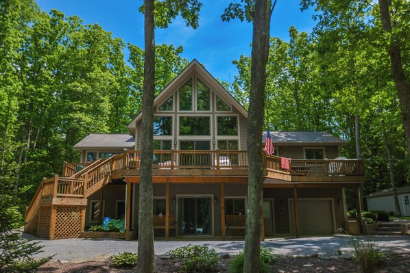 House (5 Bedrooms) | Exterior - Keep Calm and Lake On by Taylor Made Deep Creek (Swanton)