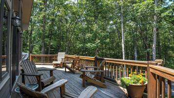 House (5 Bedrooms) | Property amenity