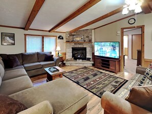 House (3 Bedrooms) | Property amenity