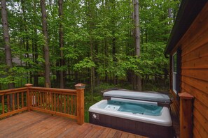 House (3 Bedrooms) | Property amenity - Knotty Pines by Taylor Made Deep Creek (Oakland)