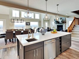 House (5 Bedrooms) | Property amenity