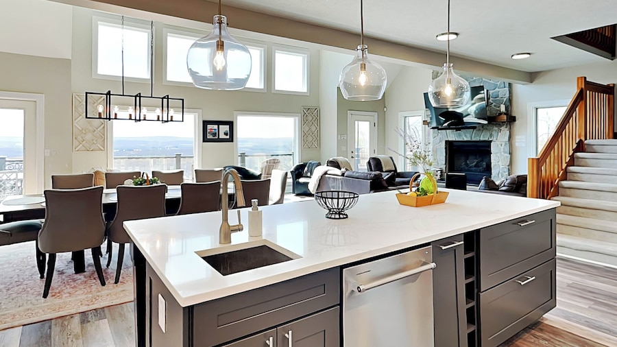 La Bella Vita by Taylor Made Deep Creek