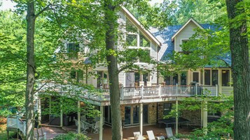 House (Multiple Bedrooms) | Property amenity