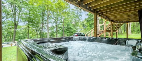 Maison, Plusieurs lits, baignoire à remous | Baignoire à remous extérieure
