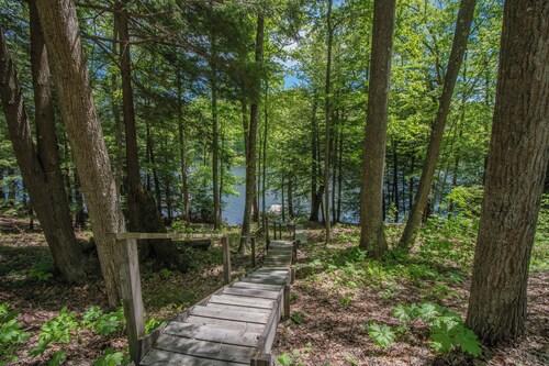 Lake Life HQ by Taylor Made Deep Creek