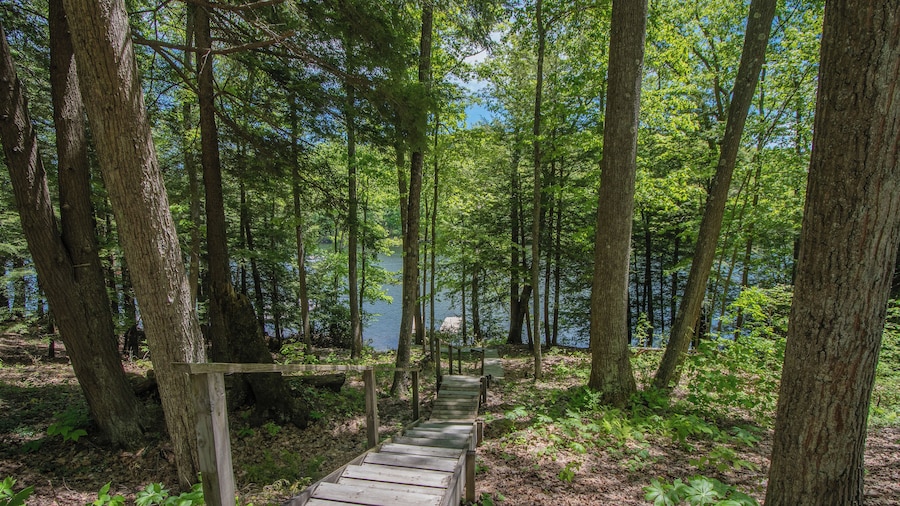 Lake Life HQ by Taylor Made Deep Creek