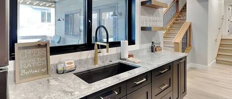 House (Multiple Bedrooms) | Property amenity