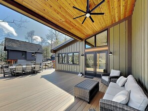 House (Multiple Bedrooms) | Property amenity - Lake Love by Taylor Made Deep Creek (McHenry)
