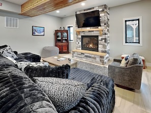 House (Multiple Bedrooms) | Property amenity - Lake Love by Taylor Made Deep Creek (McHenry)