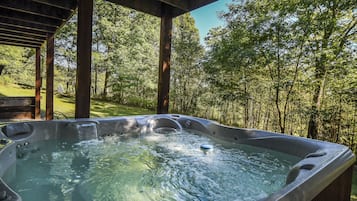 House (4 Bedrooms) | Property amenity