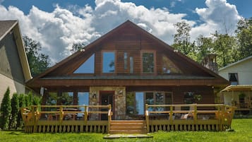 House (3 Bedrooms) | Property amenity