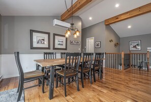 House (4 Bedrooms) | Property amenity