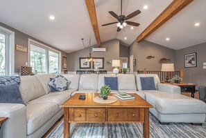 House (4 Bedrooms) | Property amenity