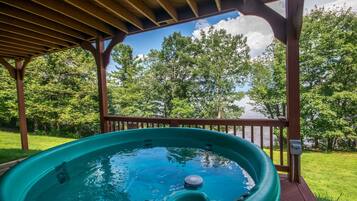 House, Multiple Beds, Jetted Tub | Property grounds