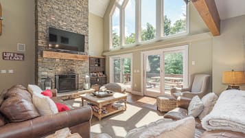 House (6 Bedrooms) | Front of property