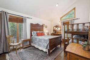 Casa (4 Bedrooms) | Servicio de la propiedad