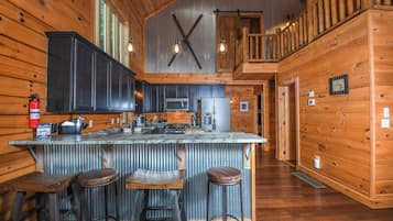 House (5 Bedrooms) | Property amenity