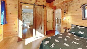 House (5 Bedrooms) | Property amenity