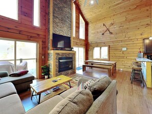 Casa (5 Bedrooms) | Servicio de la propiedad