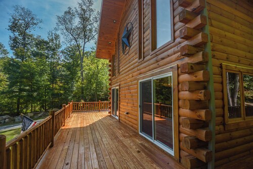 Lakestar Chalet by Taylor Made Deep Creek