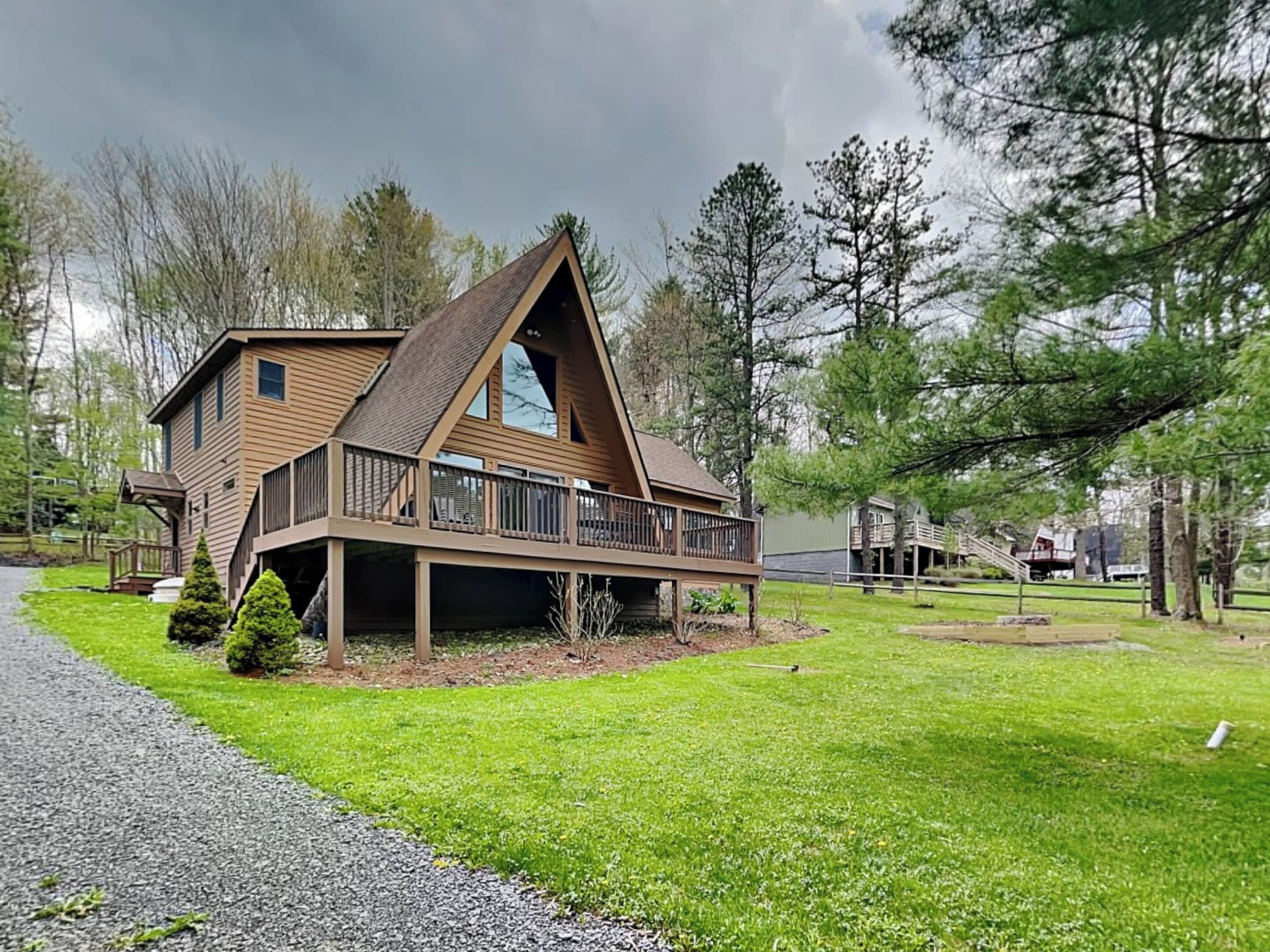 House (3 Bedrooms) | Front of property