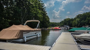 House (3 Bedrooms) | Property amenity