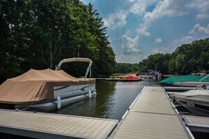 House (3 Bedrooms) | Property amenity