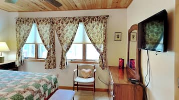 House (3 Bedrooms) | Property amenity